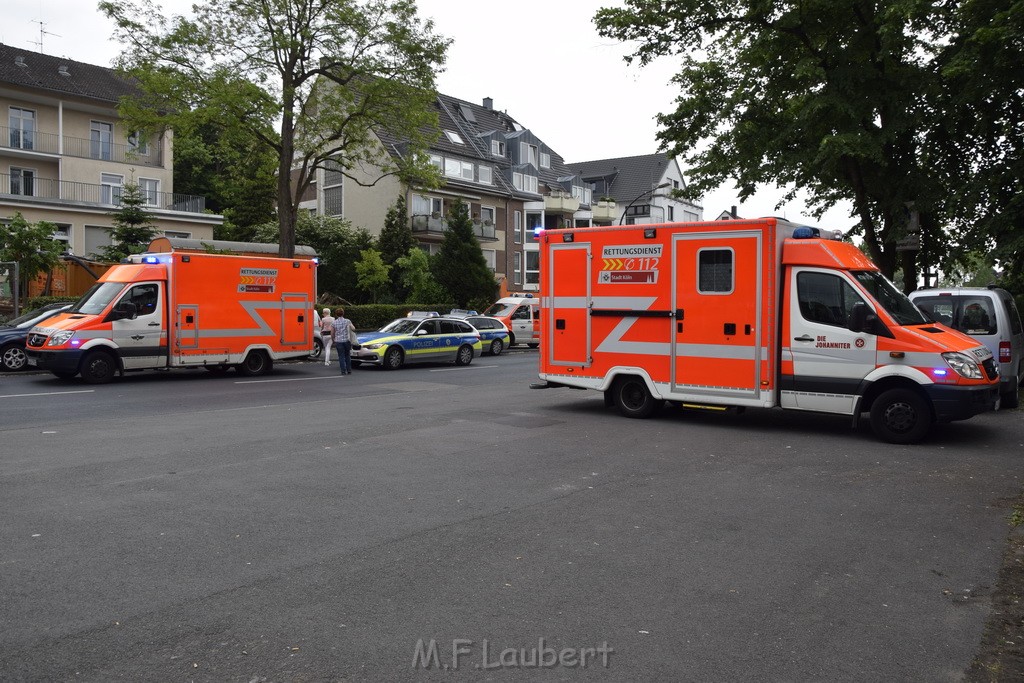 Einsatz BF Koeln Koeln Brueck Bruecker Mauspfad P17.JPG - Miklos Laubert